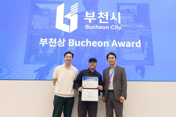 L-R: Molder producer Bradley Liew, director Kenneth Dagatan, You Seongjun, Director General of the Culture and Education Bure